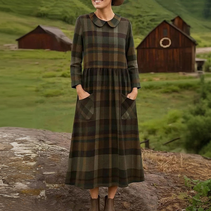 Vintage ruudullinen mekko